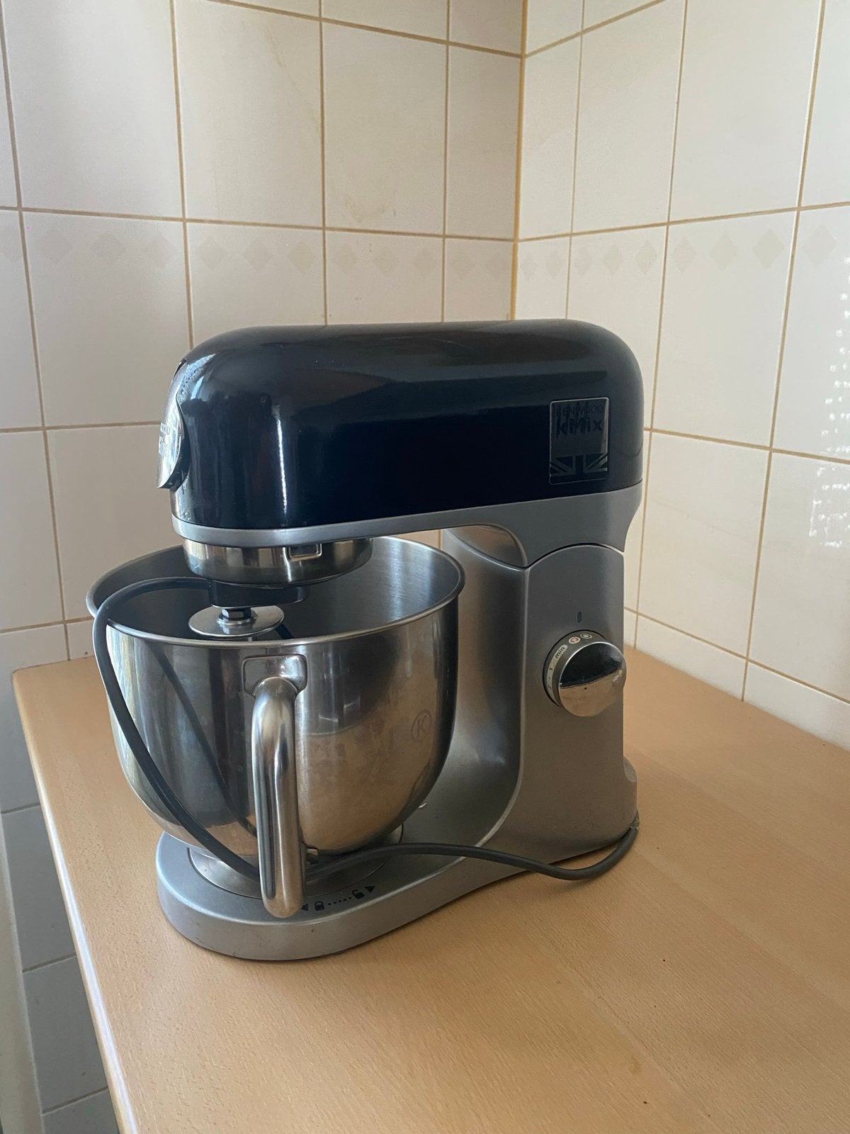 Kenwood kMix Keukenmachine - Zwart/Zilver, 4 liter of meer, Ophalen, Gebruikt, 3 snelheden of meer