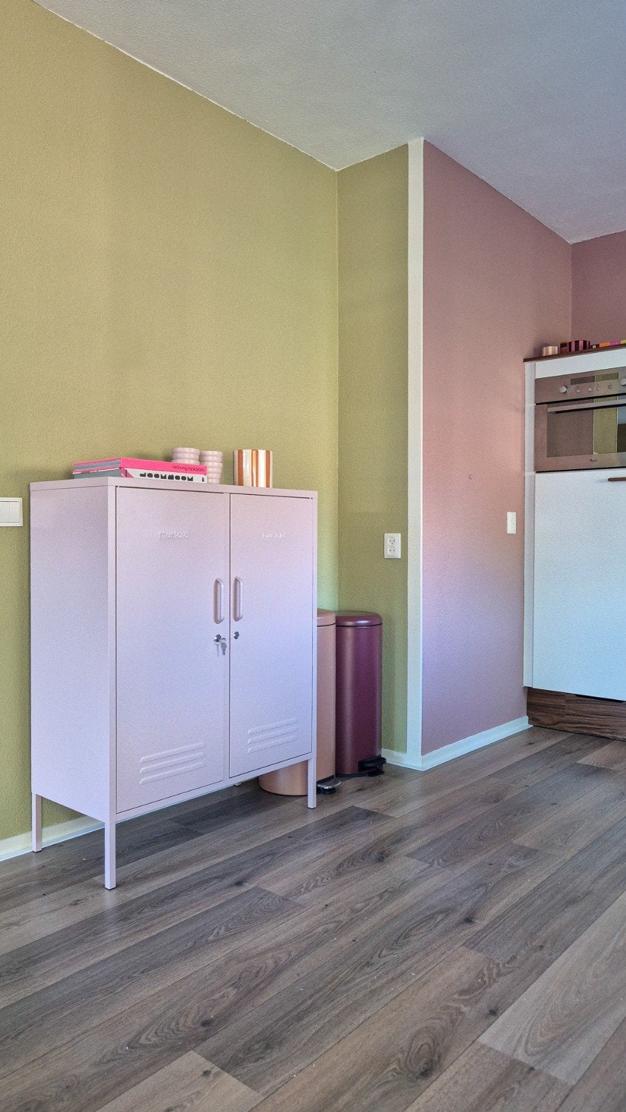 roze locker van mustard made, Ophalen, Gebruikt