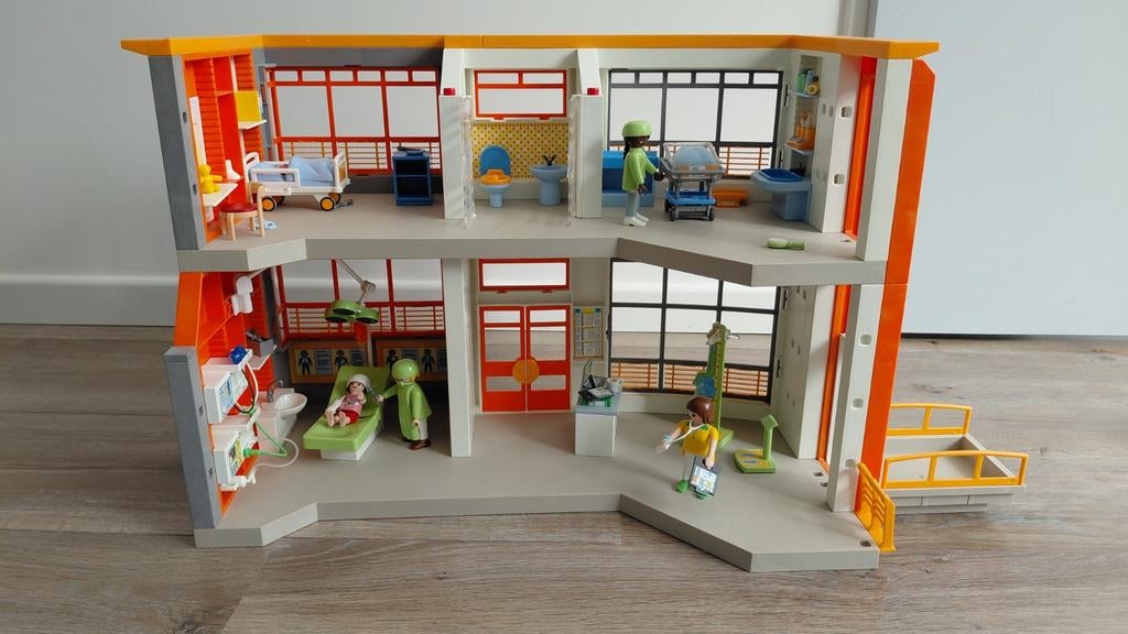 Playmobil Ziekenhuis 6657 met accessoires en figuren, Ophalen of Verzenden, Zo goed als nieuw, Complete set