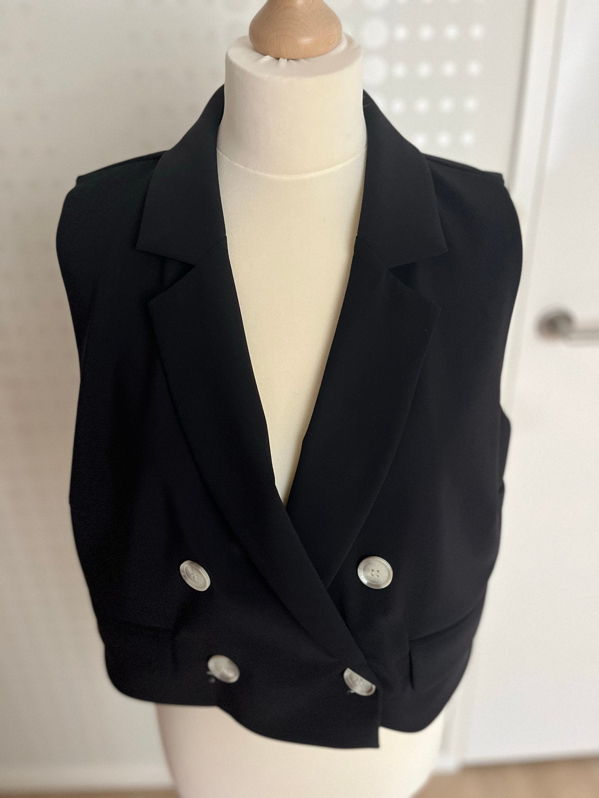 Studio Anneloes Zwart kort Gilet Maat XL, Kleding | Dames, Bodywarmers, Ophalen of Verzenden, Zo goed als nieuw, Maat 42/44 (L)