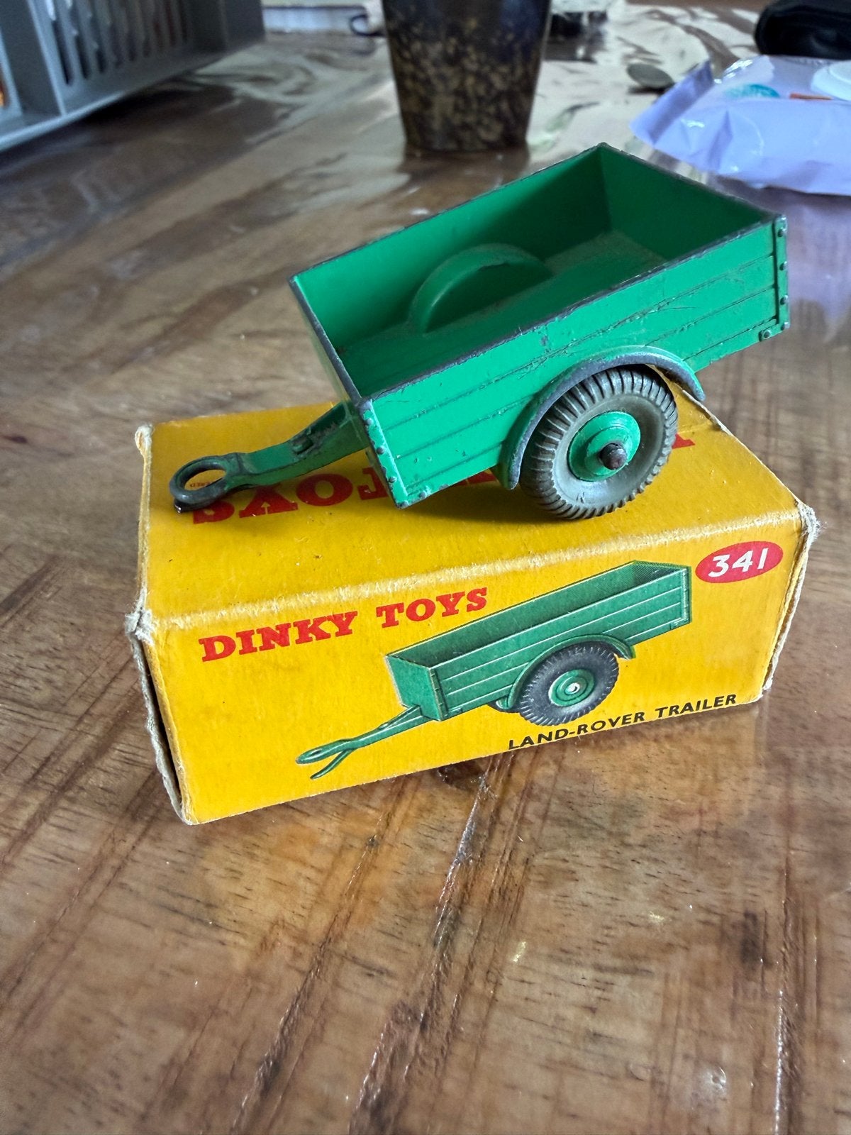 Dinky Toys Land Rover Trailer 341 met originele doos, Hobby en Vrije tijd, Modelauto's | 1:43, D, Auto, Dinky Toys, Ophalen of Verzenden