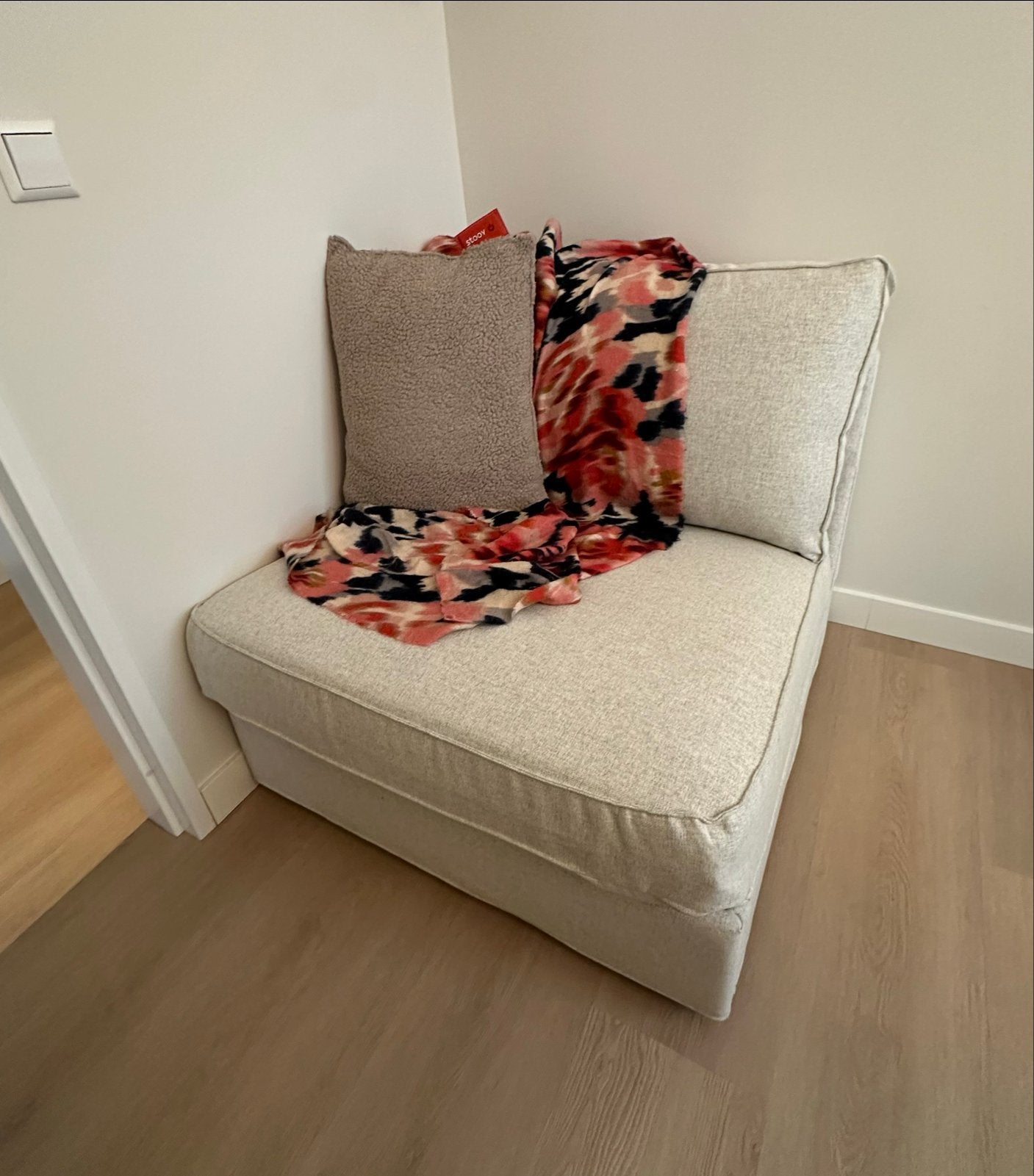 IKEA Kivik 1-zits slaapbank in Gunnared beige, Huis en Inrichting, Slaapkamer | Slaapbanken, Ophalen, Eenpersoons, Beige, Zo goed als nieuw
