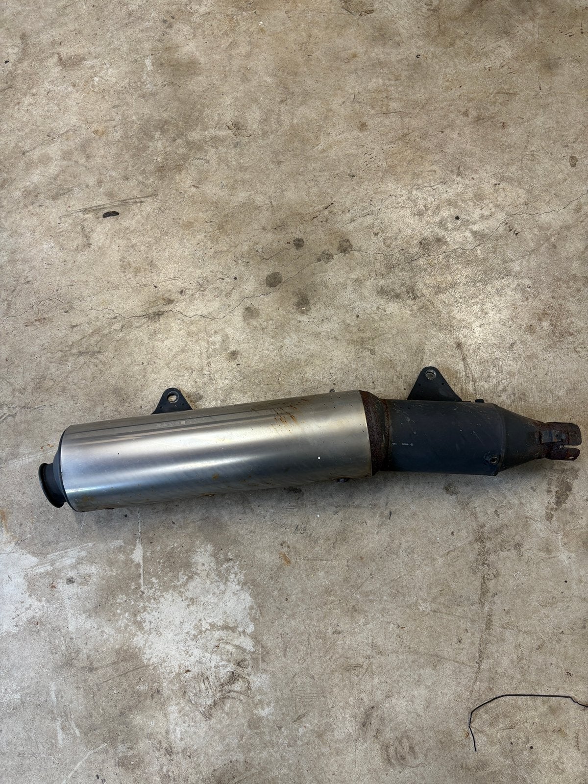 Originele uitlaat XRV 750 Africa twin RD04, Ophalen, Gebruikt