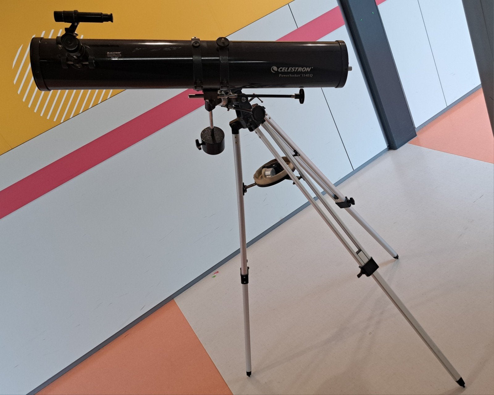 Celestron telescoop Powerseeker 114 EQ, Audio, Tv en Foto, Optische apparatuur | Telescopen, Ophalen, 80 tot 200 mm, Spiegeltelescoop (reflector)