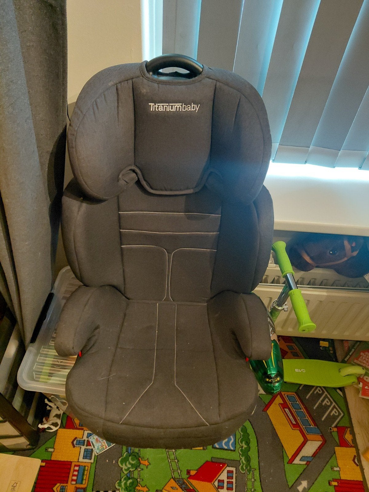 Titaniumbaby autostoel 15-36 kg - Zo goed als nieuw, Ophalen, Zo goed als nieuw, 15 t/m 36 kg, Overige merken