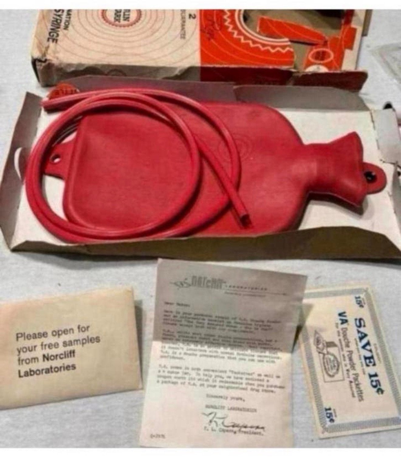 VINTAGE 1960 Sun Mark ST. REGIS - Rood Rubber waterzak set, Diversen, Ophalen of Verzenden, Zo goed als nieuw, H, H