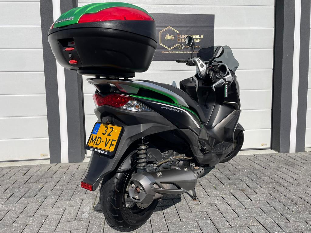 Kawasaki J300 ABS 2014 Motorscooter A2, Motoren, 299 cc, Occasion, Bedrijf, Minimaal motorrijbewijs A2