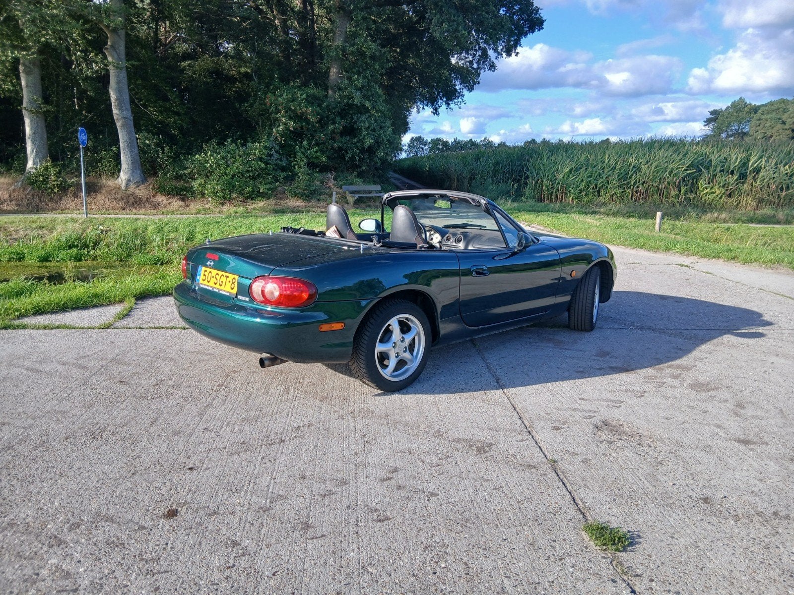 Mazda MX-5 cabriolet 1.6 I 2003 Groen softtop cabrio, Auto's, Achterwielaandrijving, 40 €/maand, 4 cilinders, Cabriolet
