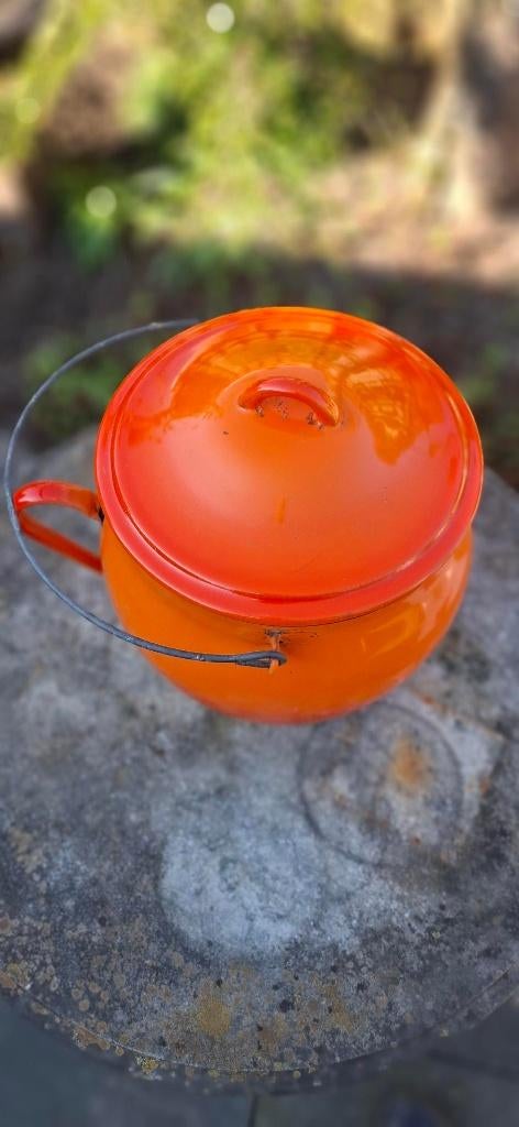 geëmailleerde ketel decoratief oranje, Ophalen