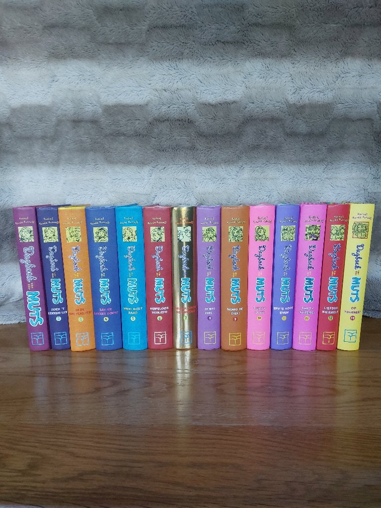 Dagboek van een Muts complete collectie van deel 1t/m 14, Boeken, Rachel Renée Russell, Ophalen of Verzenden, Zo goed als nieuw