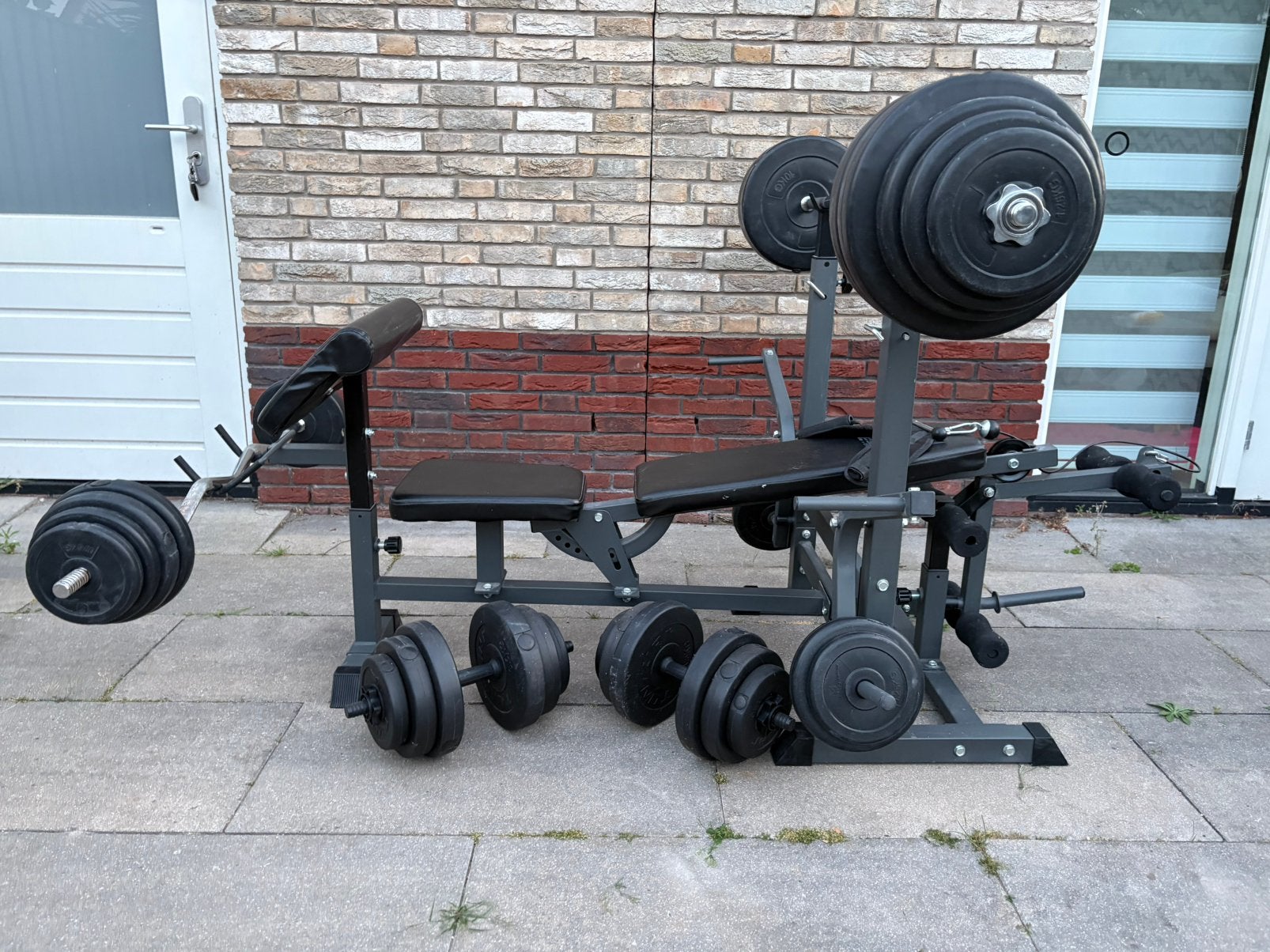 Universele halterbank met ruim 100kg, EZCurl en Barbell, Sport en Fitness, Ophalen, Zo goed als nieuw, Halterset