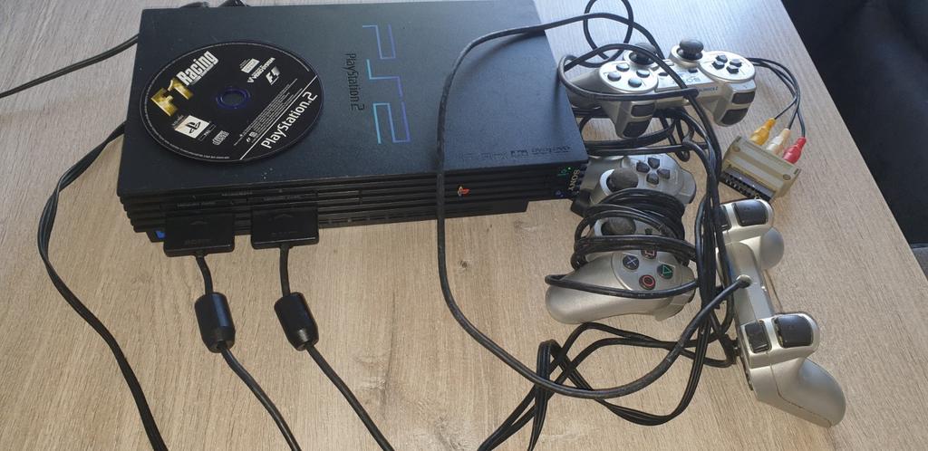Sony PlayStation 2 (PS2) met controllers en game, Spelcomputers en Games, Ophalen of Verzenden