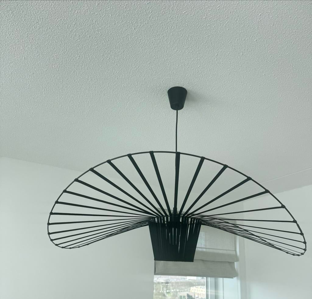 Grote Zwarte Hanglamp - Vertigo Stijl - 100 cm, Huis en Inrichting, Lampen | Hanglampen, Ophalen, Zo goed als nieuw, 75 cm of meer