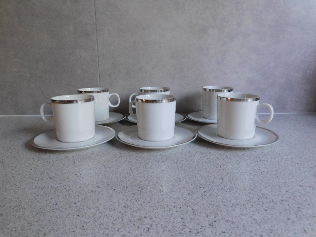 Espresso Kop en schotel Neferteti Loucky Czechoslovakia, Overige merken, Ophalen of Verzenden, Zo goed als nieuw, Overige stijlen