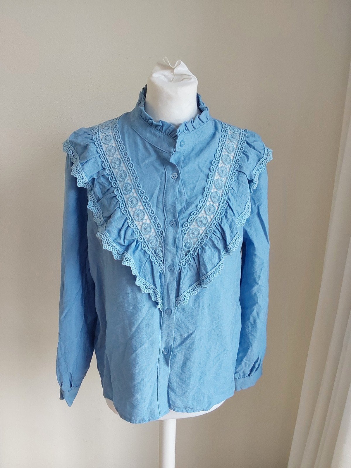 Prachtige blauwe linnen blouse maat M, okselmaat 52cm, Verzenden, Zo goed als nieuw, Maat 38/40 (M), Blauw