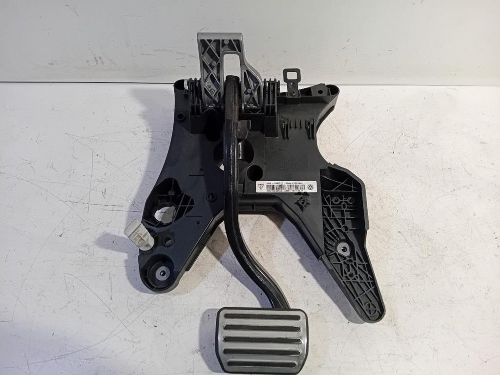 Rempedaal Porsche Cayenne, Onderdelen@venauto.nl, Van der Ven Autorecycling B.V., Gebruikt, Ettenseweg 76, 4706 PB Roosendaal, The Netherlands