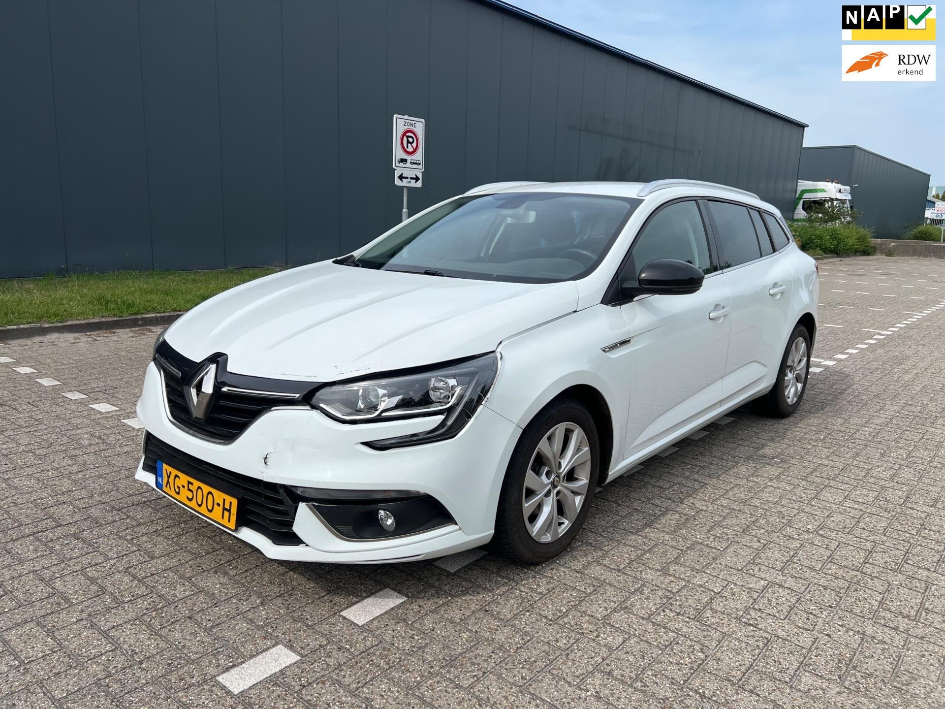 Renault Mégane Estate 1.3 TCe Limited Lichte schade, Gebruikt, 4 cilinders, Wit, Origineel Nederlands