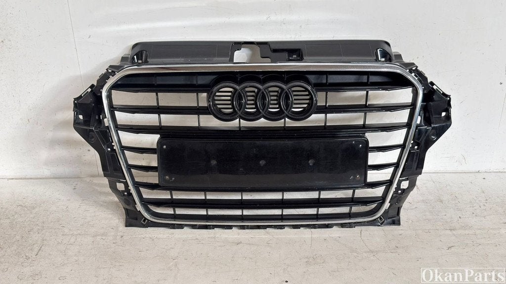 Audi A3 8V Grille 8V5853651, Gebruikt, Voor, AUDI AG, Auto-Union-Strasse 1
85045  Ingolstadt, DE