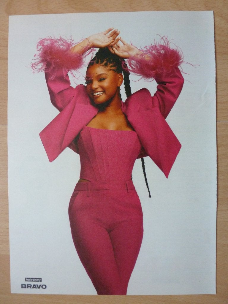 Poster van Halle Bailey uit Duits tijdschrift Bravo, Ophalen of Verzenden, Nieuw, A4 of kleiner, Muziek