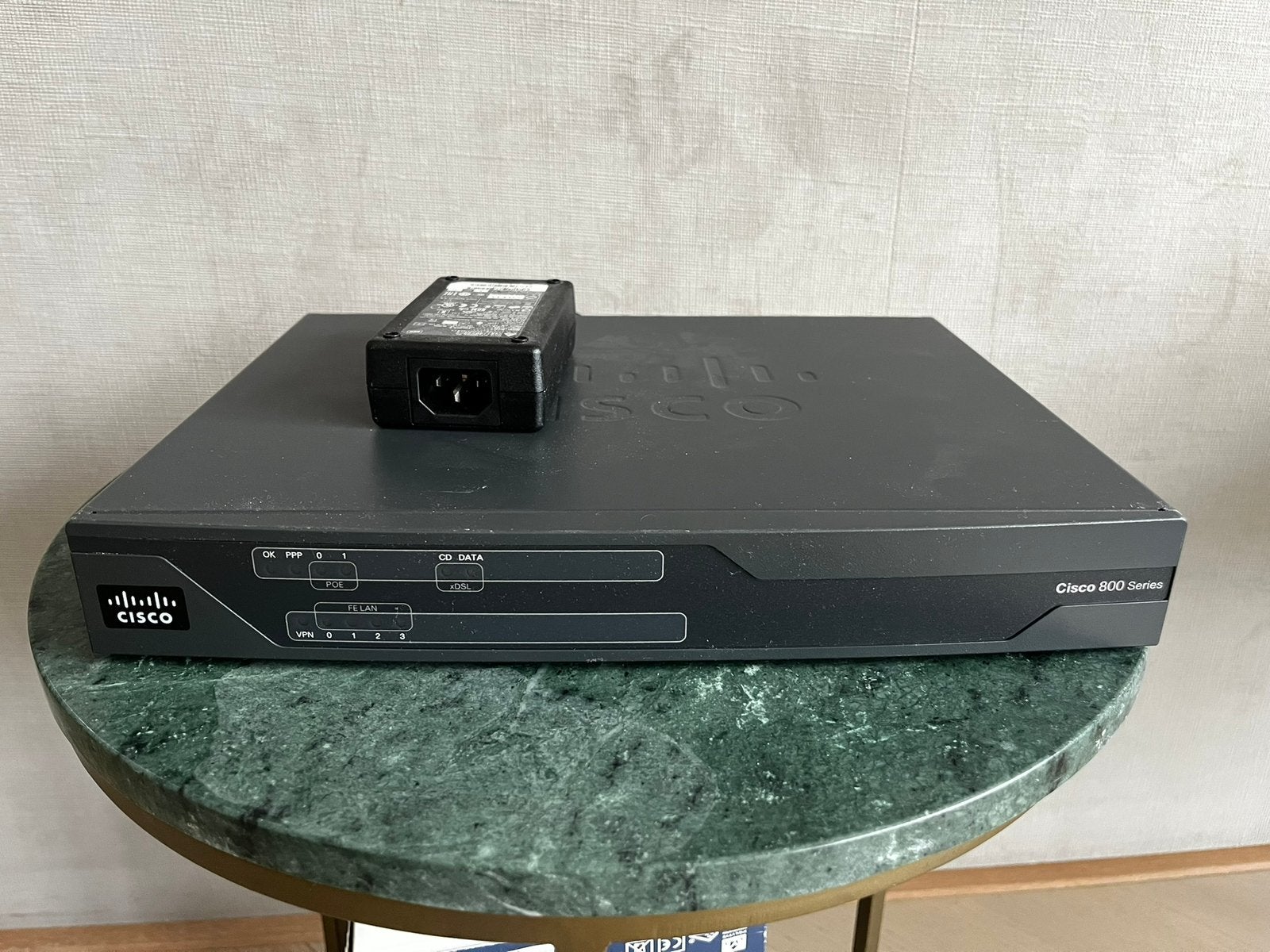 Cisco C887 0887VA-K9 VD2 router met voeding, Ophalen of Verzenden, Gebruikt, Router