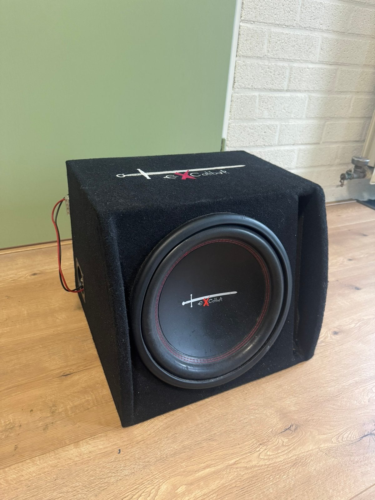 Excalibur X600.4 versterker inclusief subwoofer, Ophalen of Verzenden, Zo goed als nieuw
