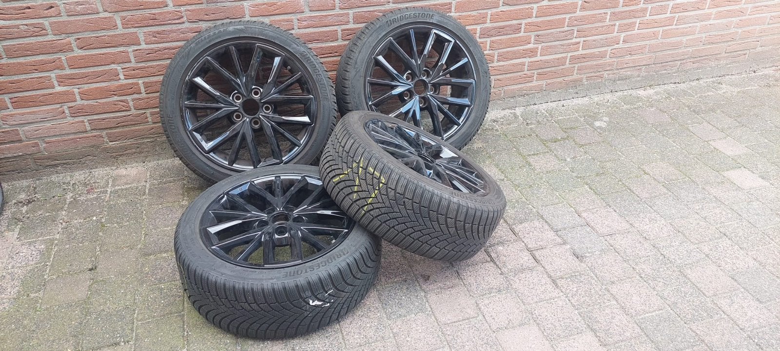 Winterbanden + velgen Bridgestone / TPMS