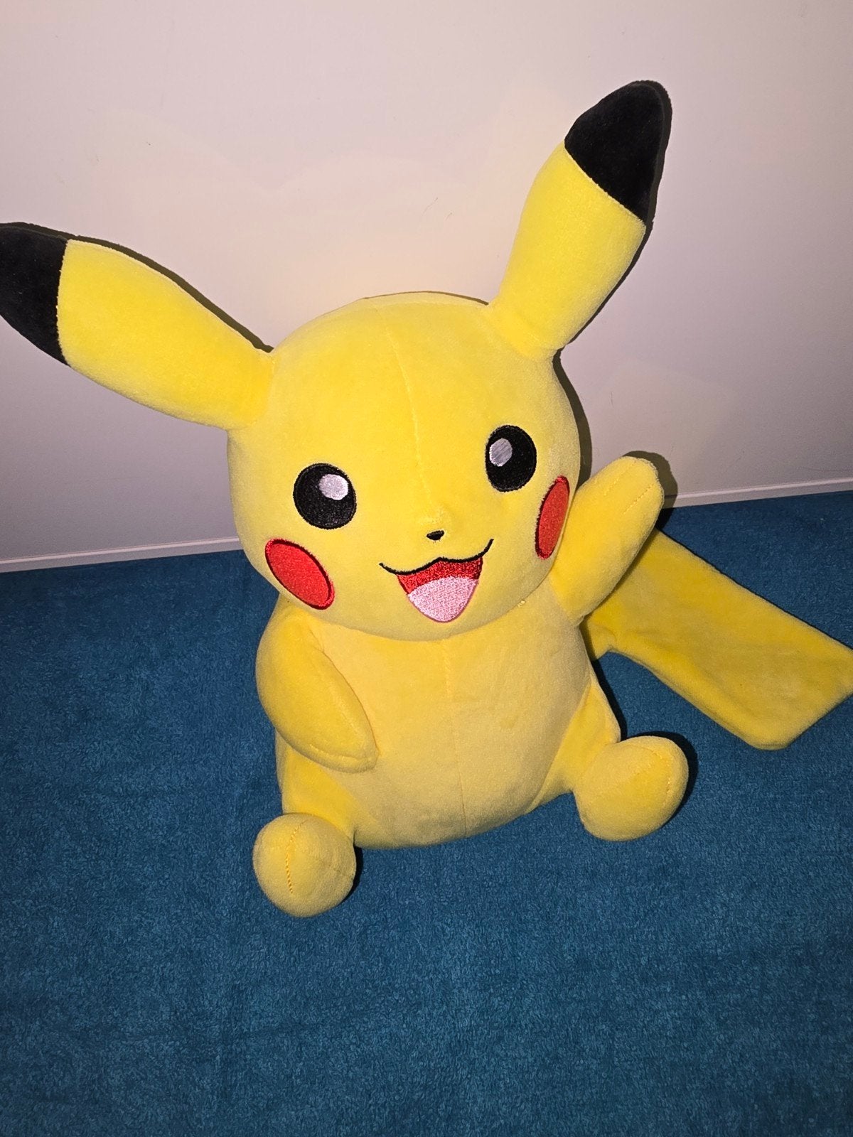 pokemon pikachu knuffel, Ophalen of Verzenden, Gebruikt, Overige typen