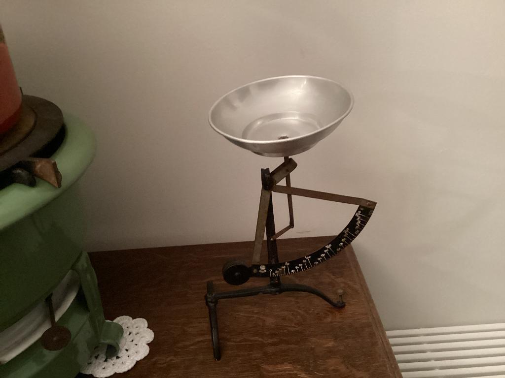Vintage weegschaal brieven, Ophalen