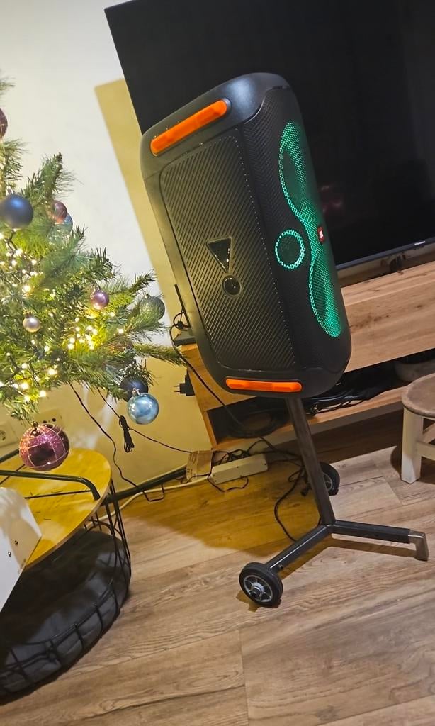 JBL Partybox 110 Set met Standaards (één met wieltjes), Audio, Tv en Foto, Luidsprekers, Ophalen, JBL, Zo goed als nieuw, 120 watt of meer