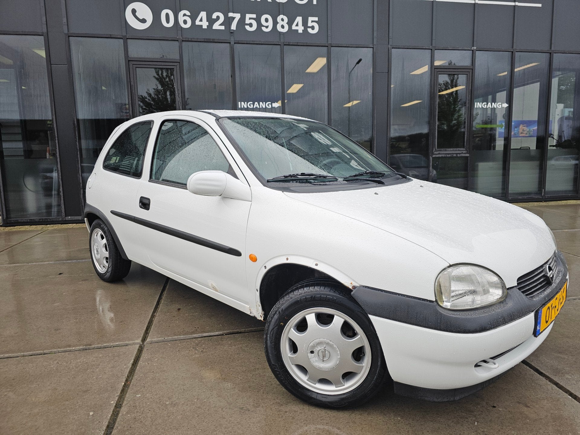 Opel Corsa 1.2i-16V Onyx - Airco - Electr Ramen -, Gebruikt, Zwart, 850 kg, Wit