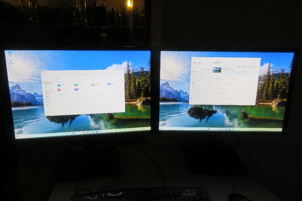 Monitor steun met 2x 24" Samsung monitoren, Computers en Software, Ophalen, IPS, In hoogte verstelbaar, Full HD