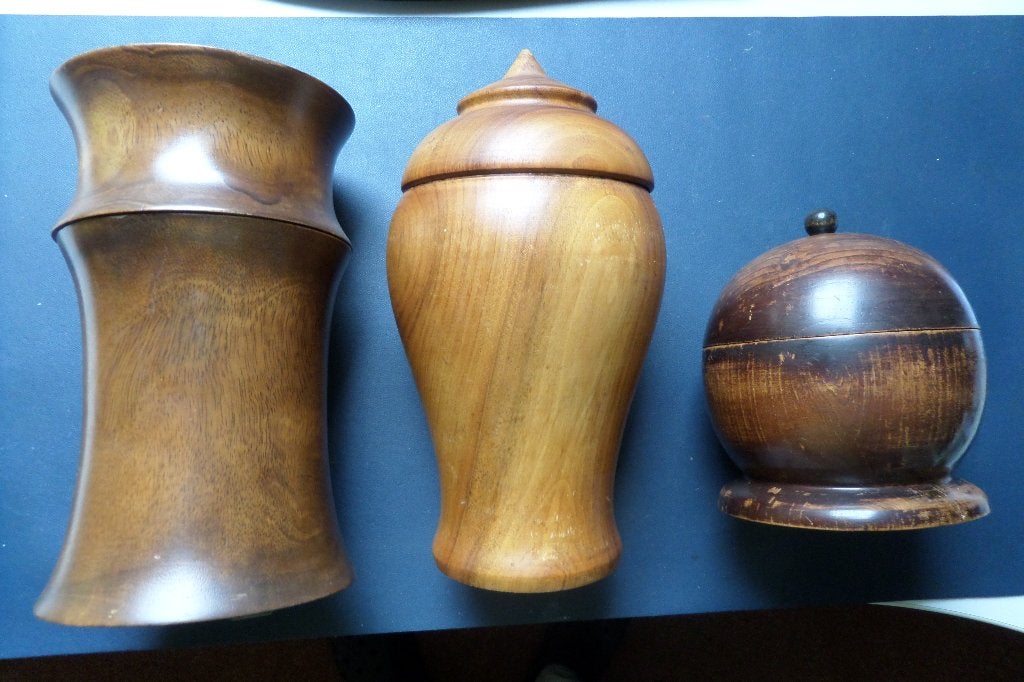 Urn - Hout - Drie modellen - Ook per stuk te koop, Ophalen