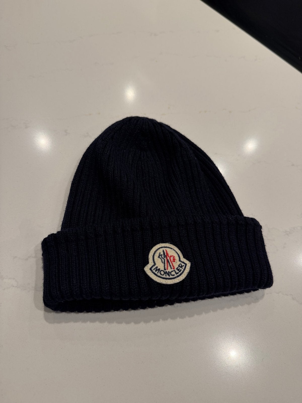 Moncler Muts - Navy Blauw, Ophalen of Verzenden, Zo goed als nieuw, Muts