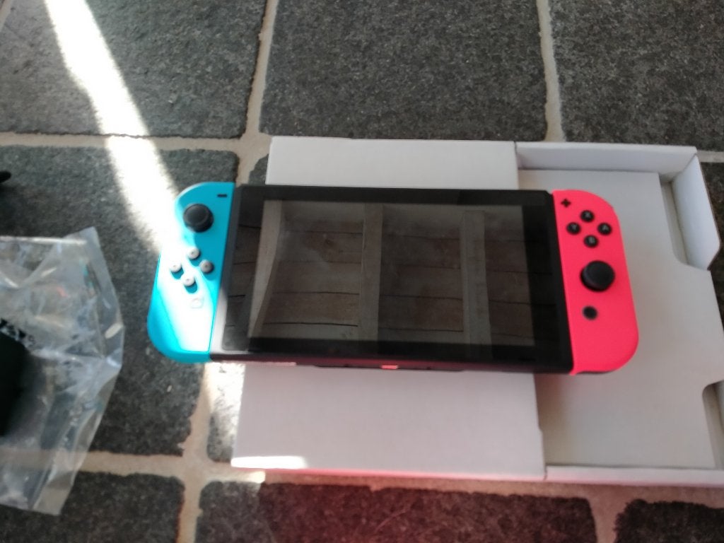 NINTENDO SWITCH