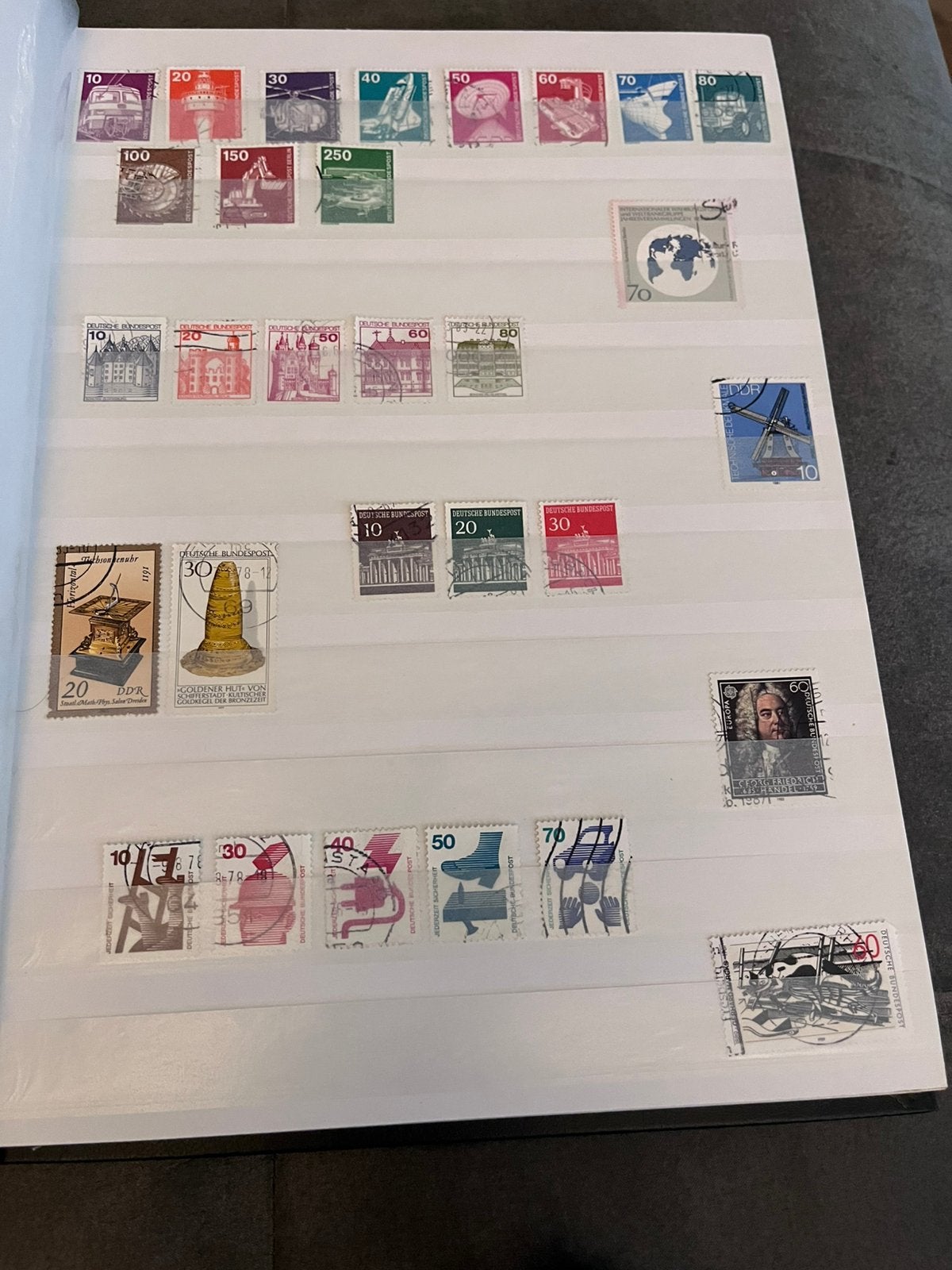 Postzegel album met verzameling postzegels, Ophalen of Verzenden, Nederland