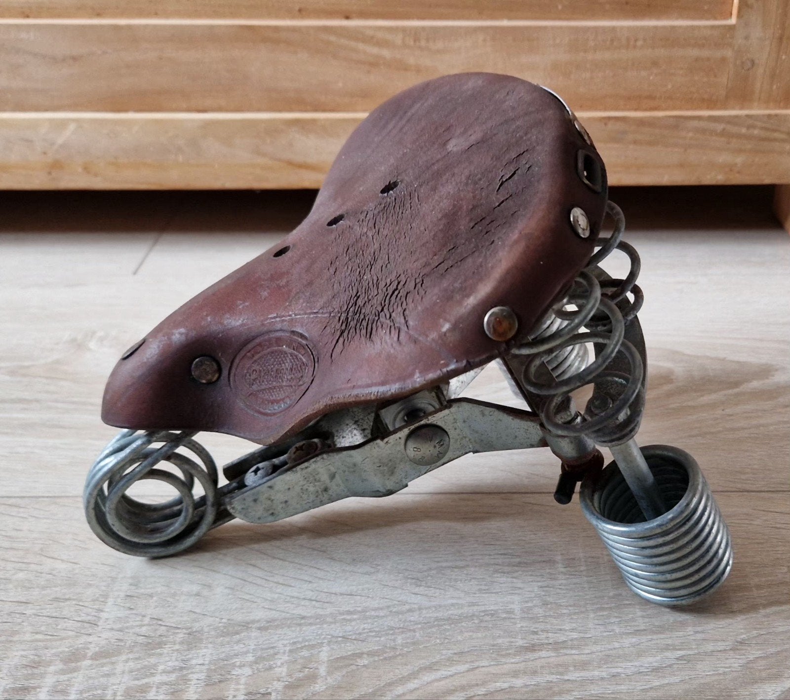 Lepper Primus dameszadel - Leer antiek Vintage 7 veren, Fietsen en Brommers, Gebruikt, Leer, Stadsfiets, Lepper