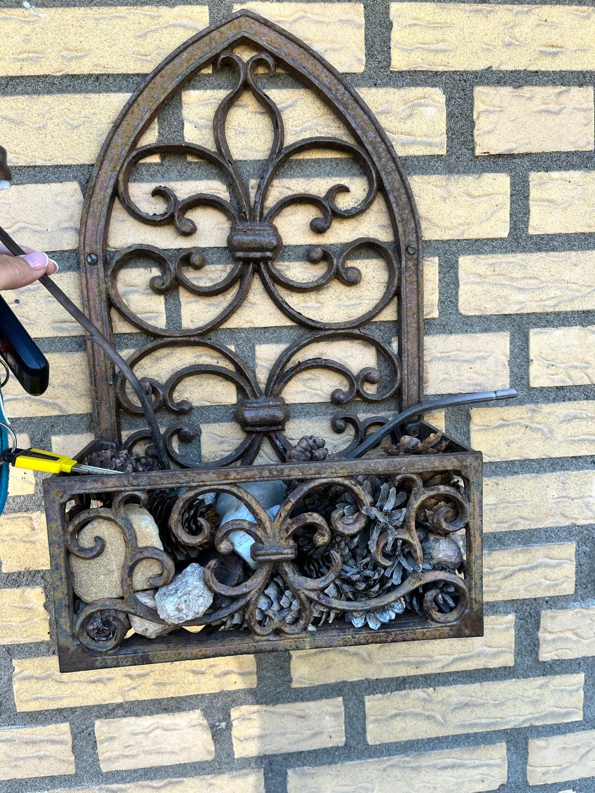 Decoratieve wandhouder van smeedijzer, Ophalen of Verzenden