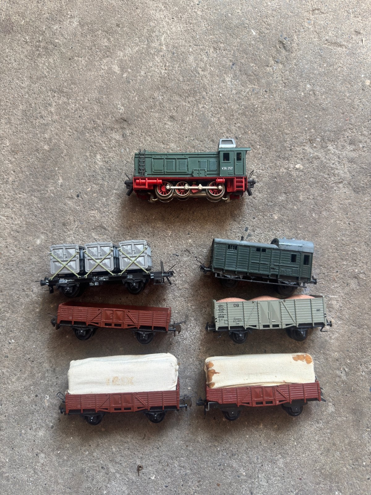 Trix Express V36 Goederenset | 1/87 modelspoor h0, Gebruikt, Trix, Ophalen of Verzenden, Analoog