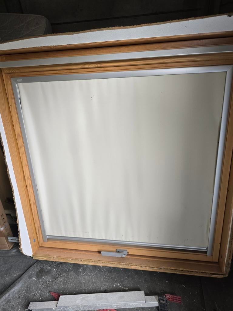 Velux 606 dakraam 114x118, Doe-het-zelf en Verbouw, Glas en Ramen, Ophalen, Minder dan 80 cm, Dakraam, 80 tot 120 cm