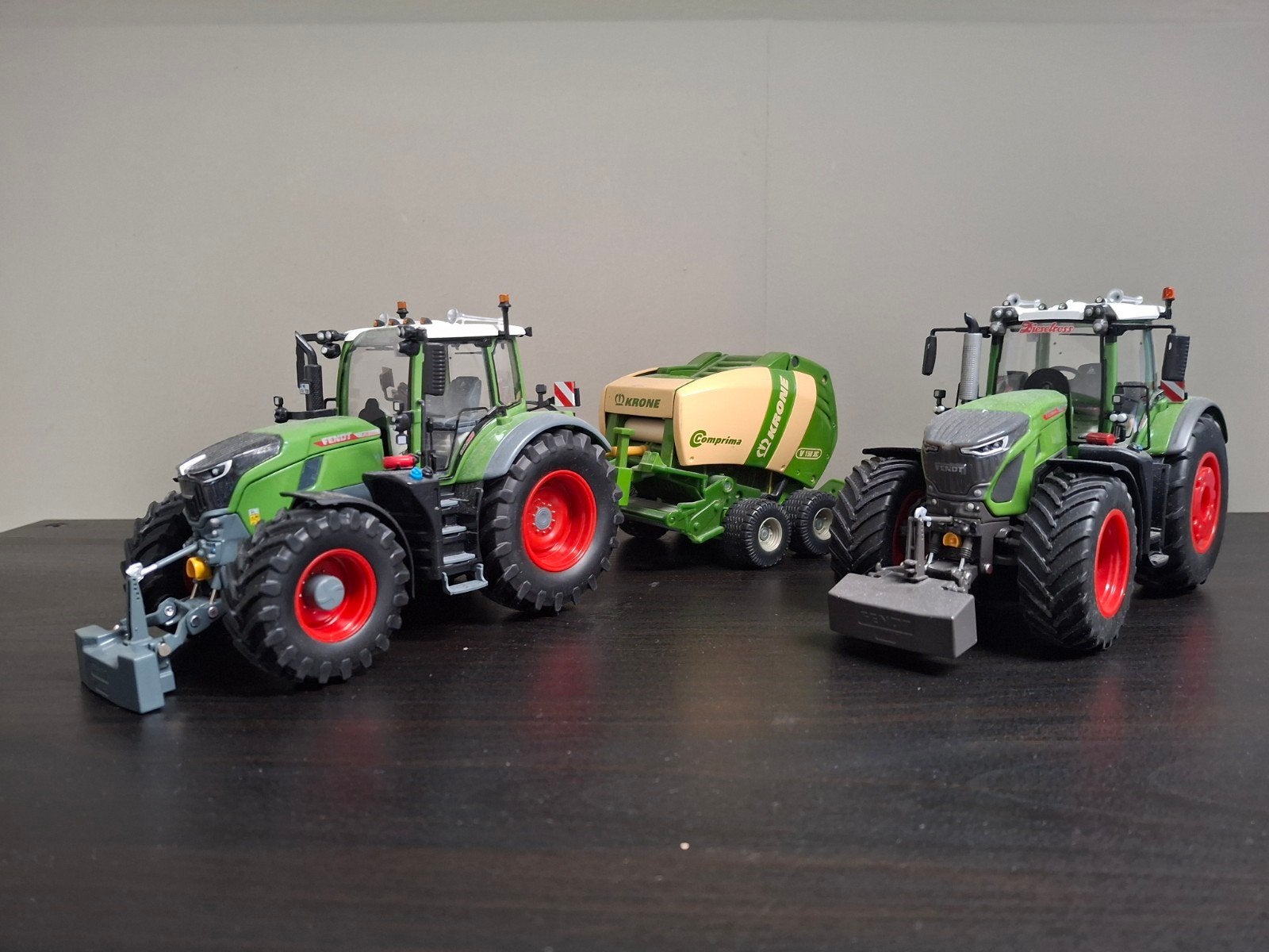 726 & 942 1:32 wiking, Ophalen of Verzenden, Zo goed als nieuw, Tractor of Landbouw, Overige merken