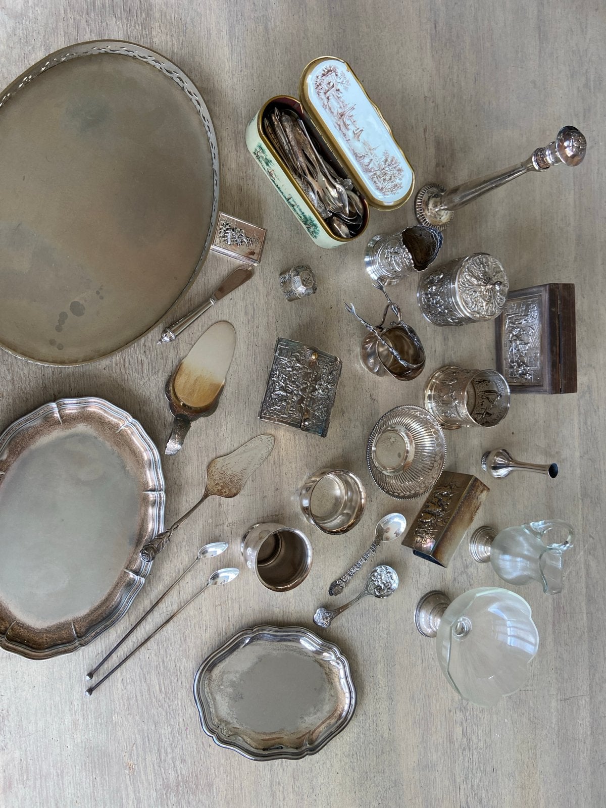 Verzilverde potjes, bestek en schaaltjes, Ophalen, Zilver