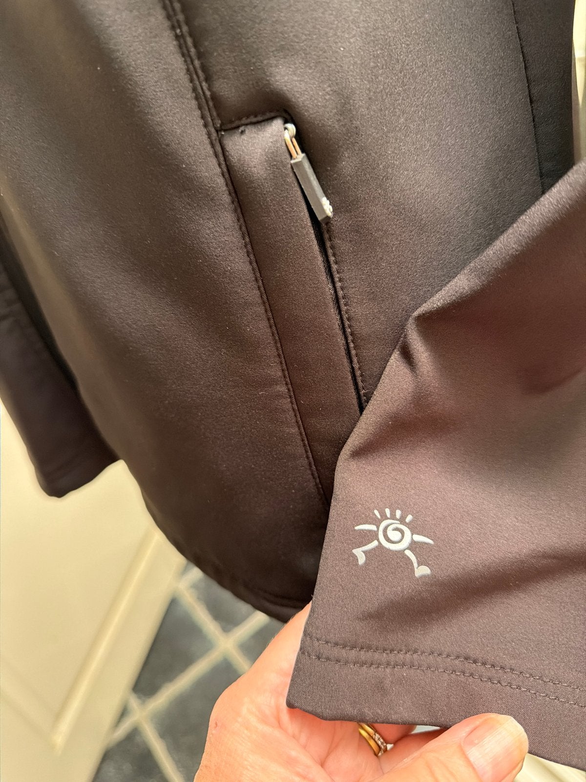 Brekka Softshell Jas - Zwart - Maat XL, Ophalen of Verzenden, Zo goed als nieuw, Maat 38/40 (M), Zwart