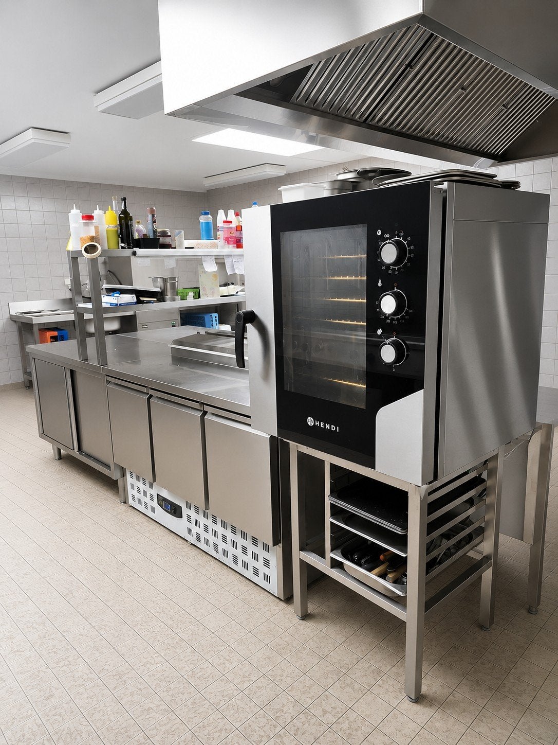 Professionele horeca keuken, Ophalen, Ovens, Magnetrons en Steamers