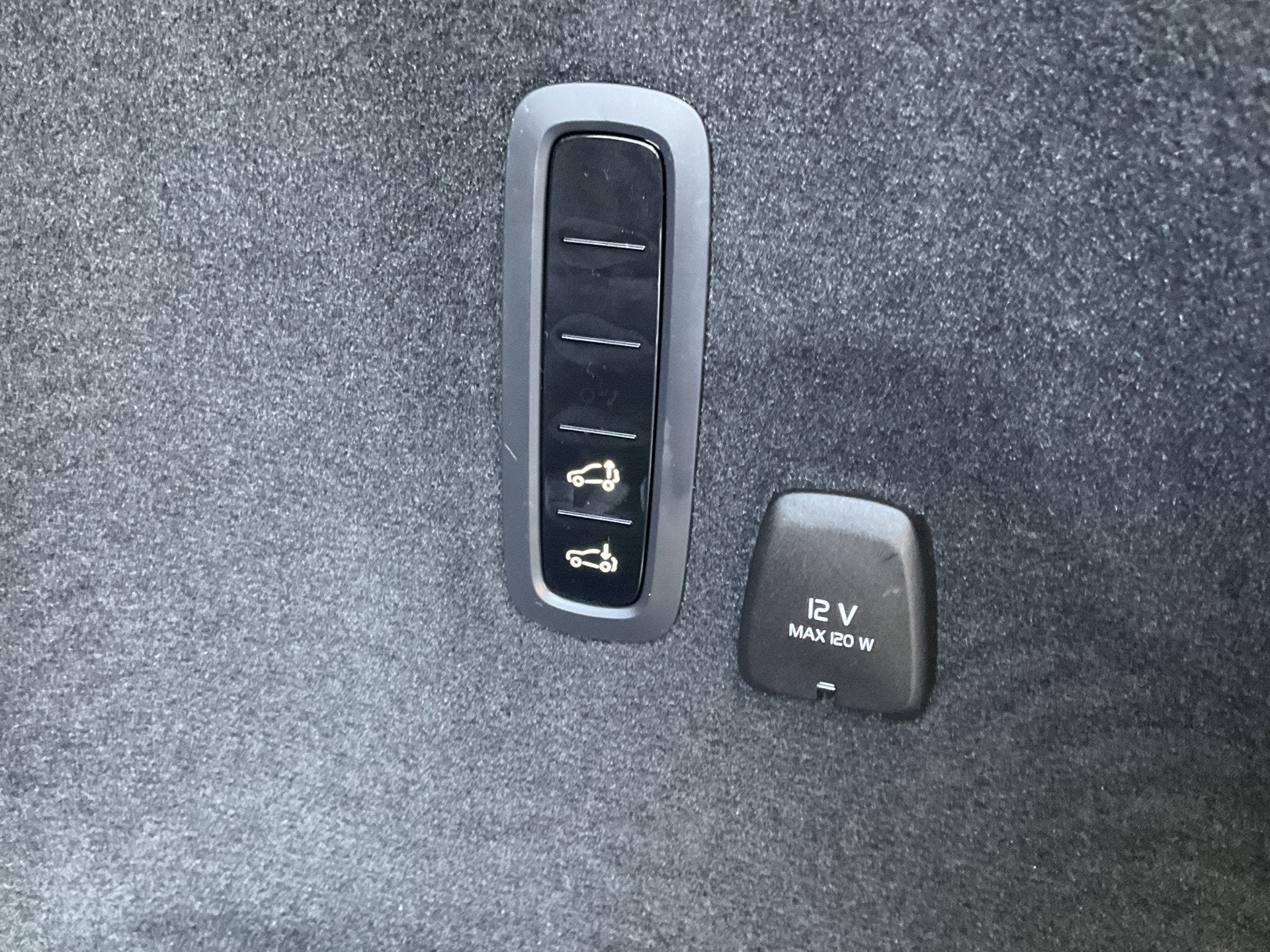 Foto 9 van Polestar 3 Long range Dual motor 111 kWh 360 22Inch B&W 1E