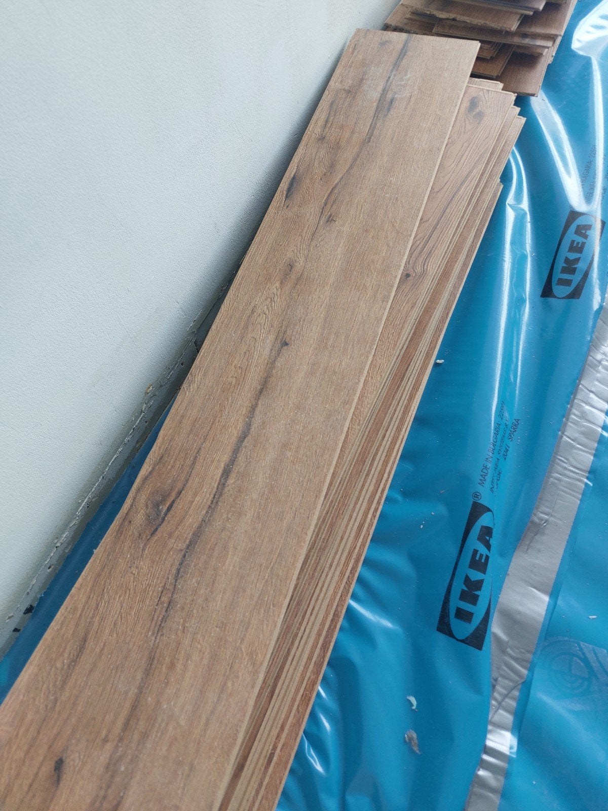Ca 30 vierkante meter laminaatvloer met houtlook zsm ophalen, Doe-het-zelf en Verbouw, Ophalen, Gebruikt, 50 tot 150 cm, 10 m² of meer