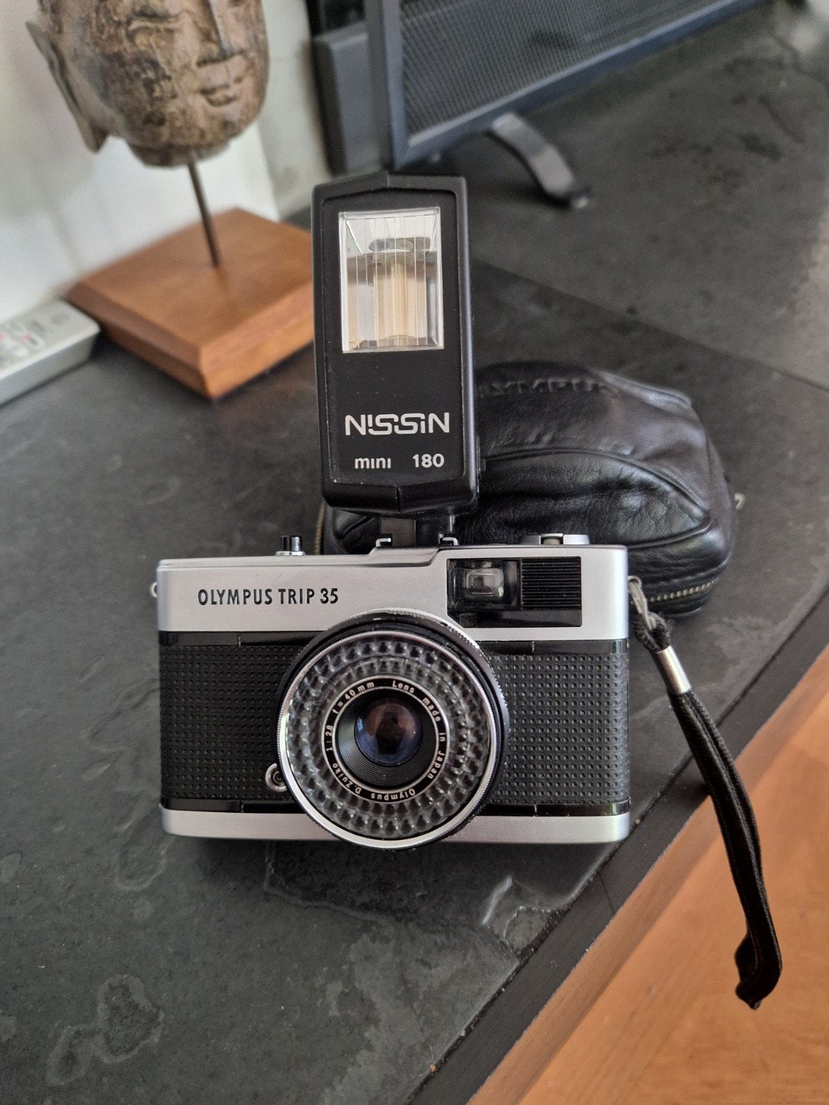 Olympus Trip 35 met flitser en leren foudraal., Ophalen of Verzenden, Zo goed als nieuw, Compact, Olympus