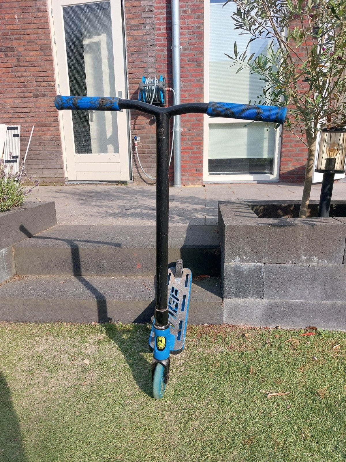 Stuntstep MGP (Madd Gear Pro) - Blauw/Zwart, Ophalen, Gebruikt, Gewone step, MGP (Madd Gear Pro)