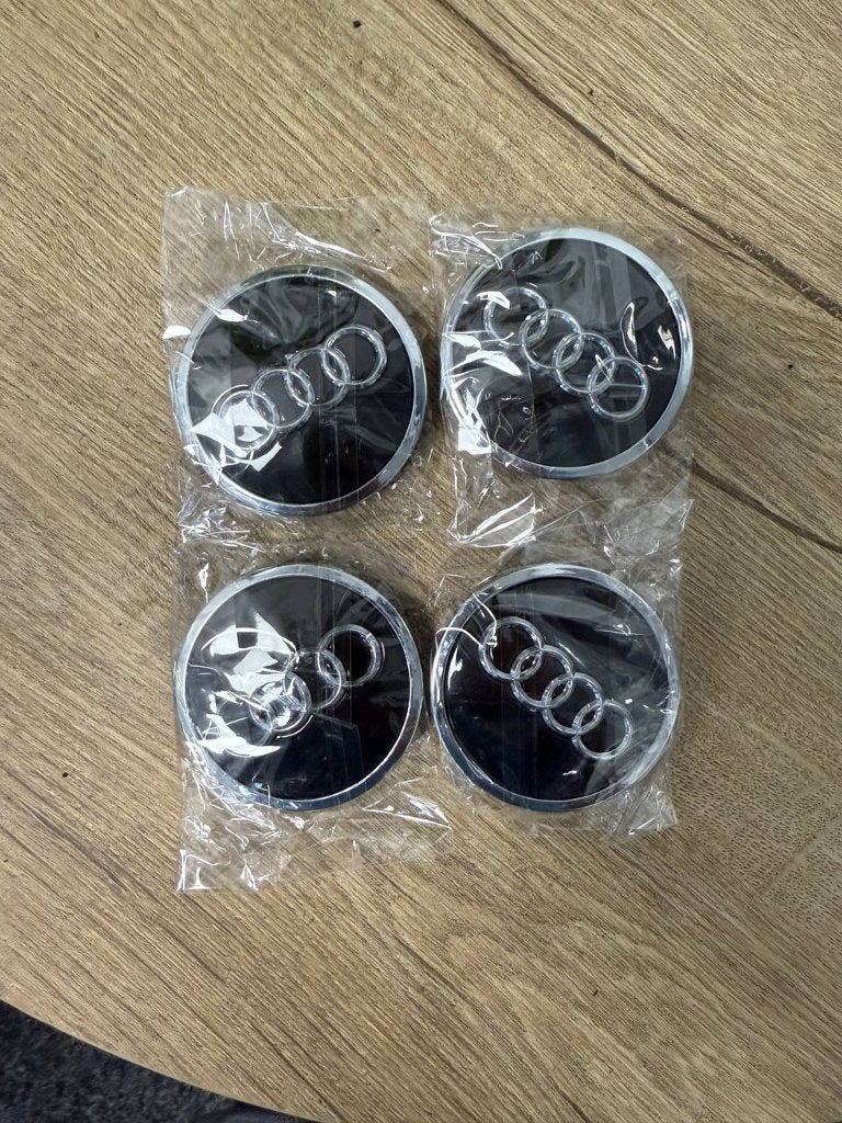 Nieuwe Audi 61mm Zwart Naafdoppen Naafkapjes Naafkappen, Ophalen of Verzenden, Nieuw