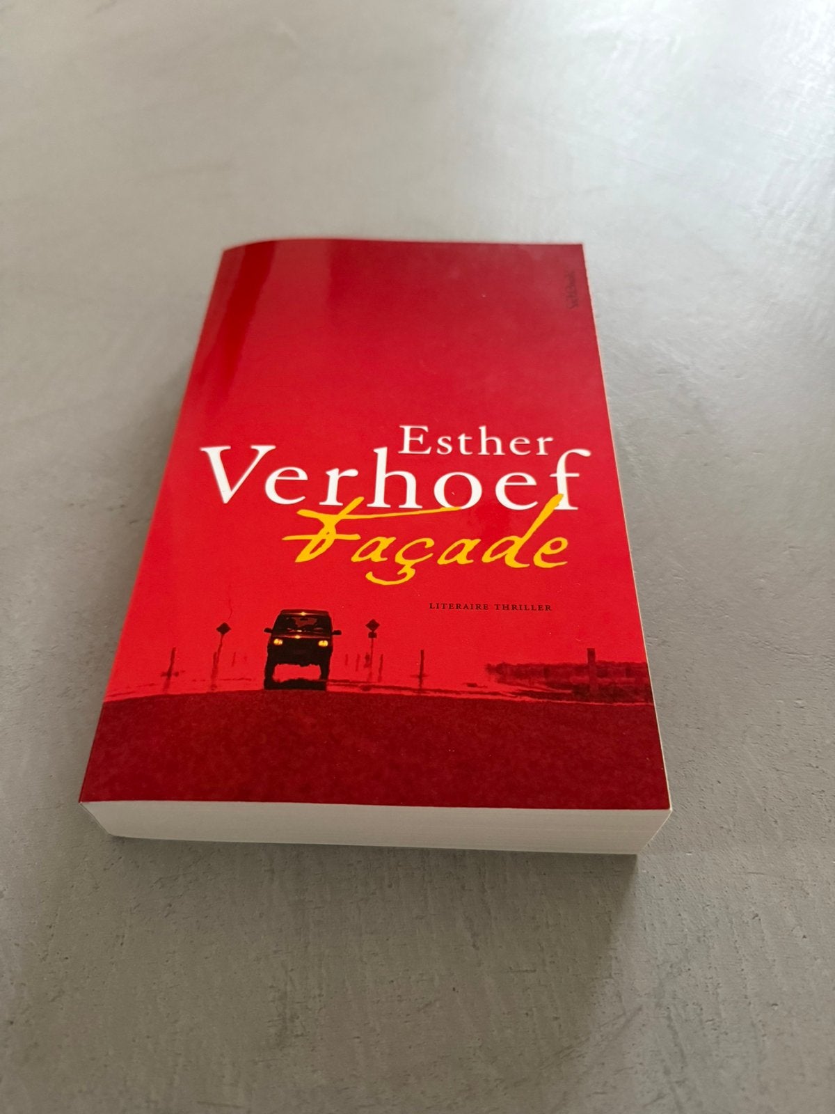 Esther Verhoef - Façade, Boeken, Ophalen of Verzenden, Zo goed als nieuw, Van Dale, Nederlands