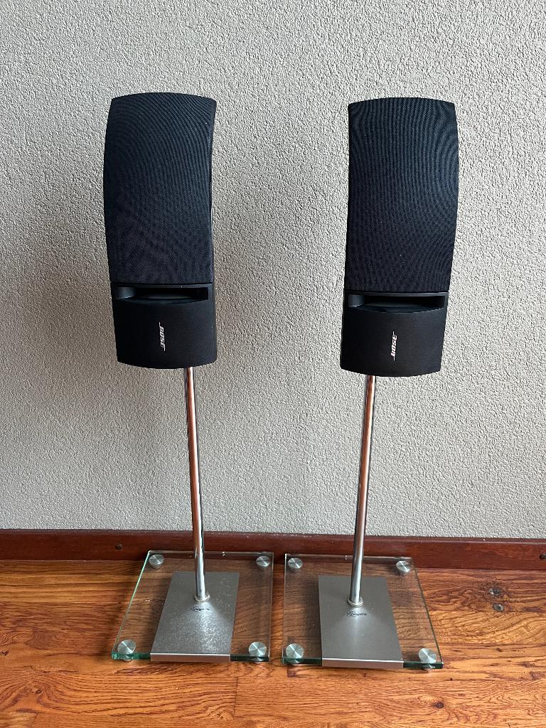 Te koop glazen Vogel’s speaker standaards